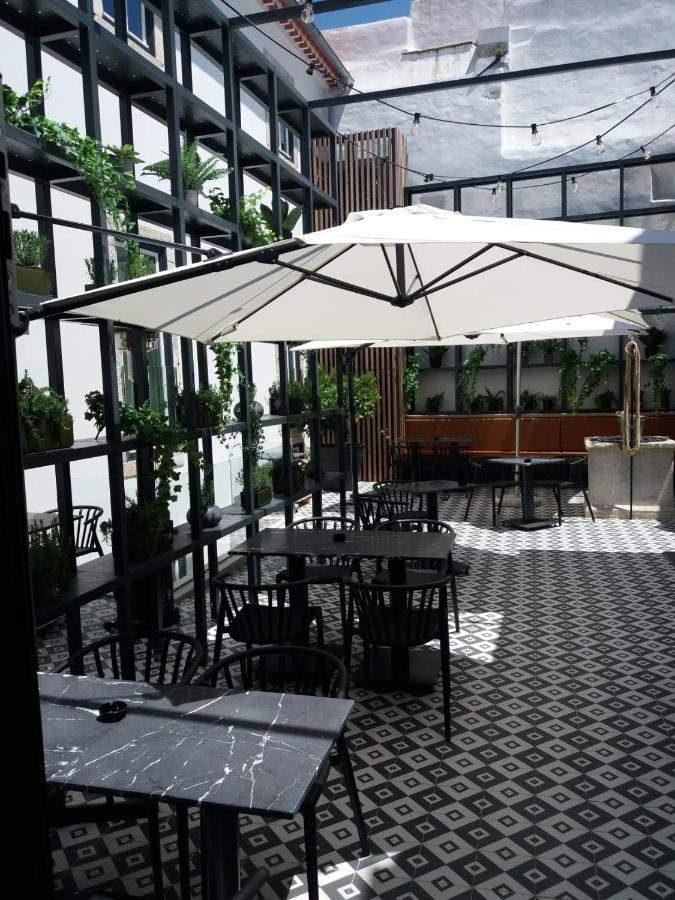 Villa Graca -Hostels And Apartments Santarem Exterior photo