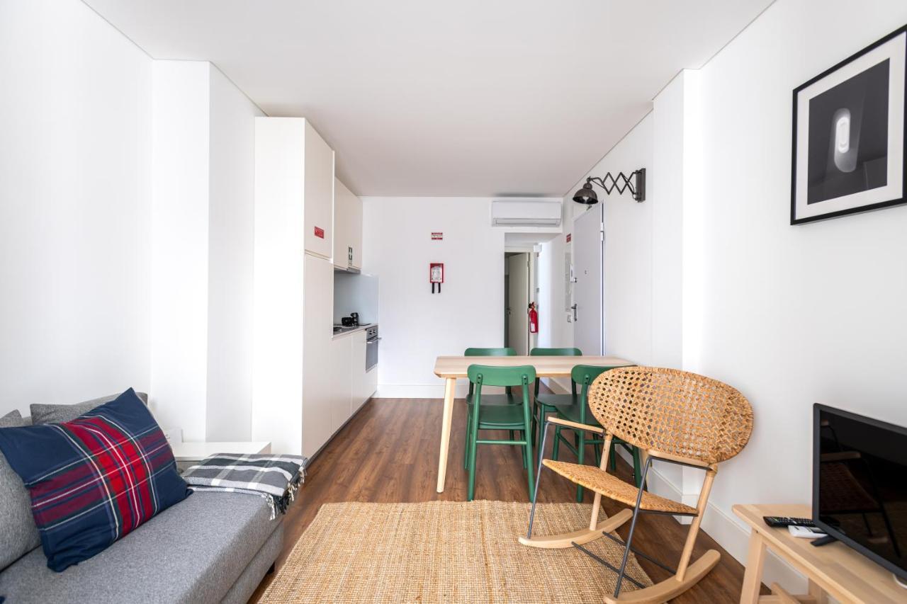 Villa Graca -Hostels And Apartments Santarem Exterior photo